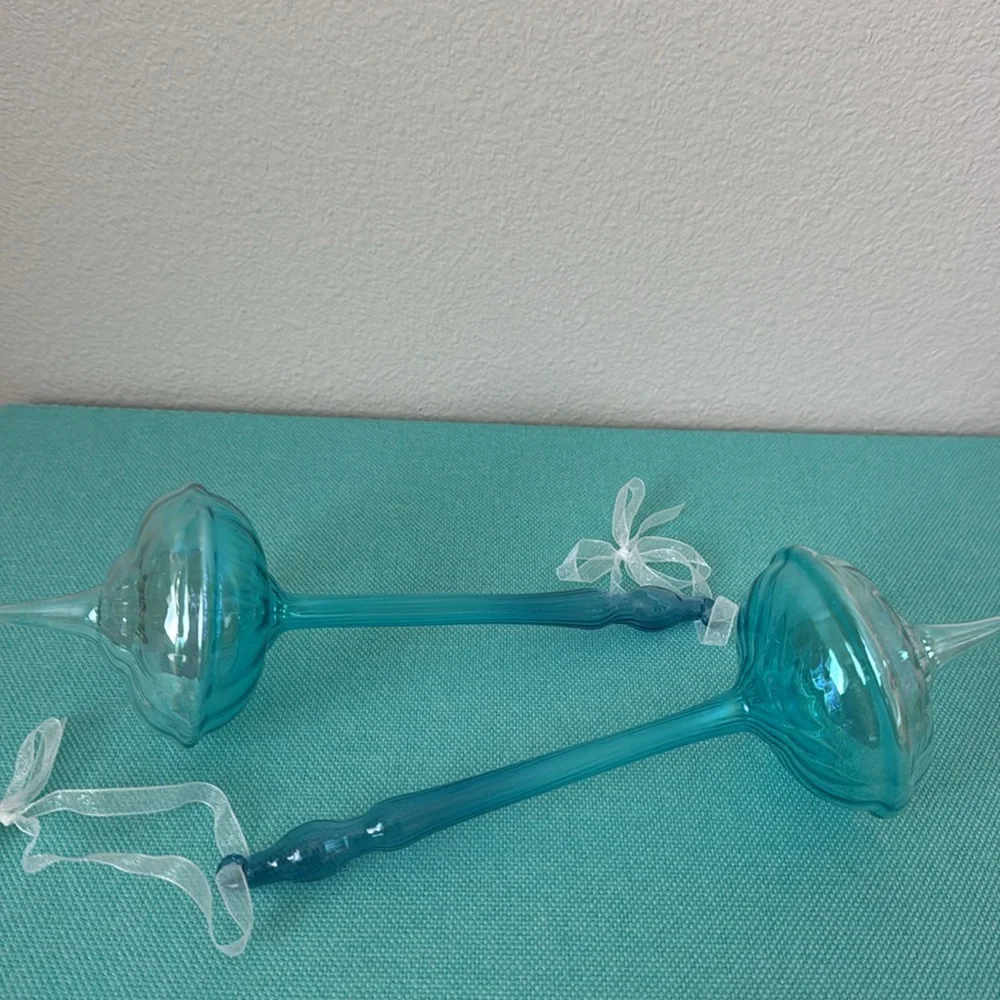 2 Turquoise Top Ornaments